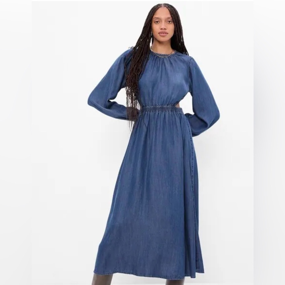 GAP
Waist Cut-Out Denim Maxi Dres.